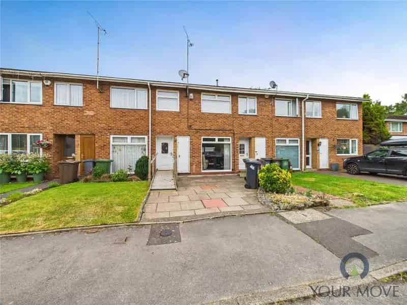 3 Bedroom Terraced House For Sale
