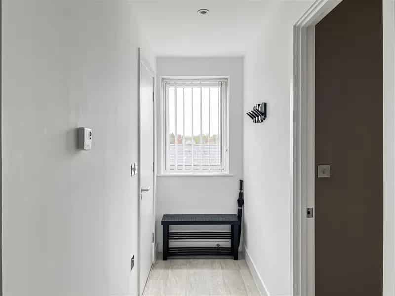 2 Bedroom Penthouse Apartment for Rent in Cambridge