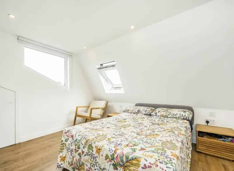 Four Bedroom Apartment Near Colliers Wood Northern Line
