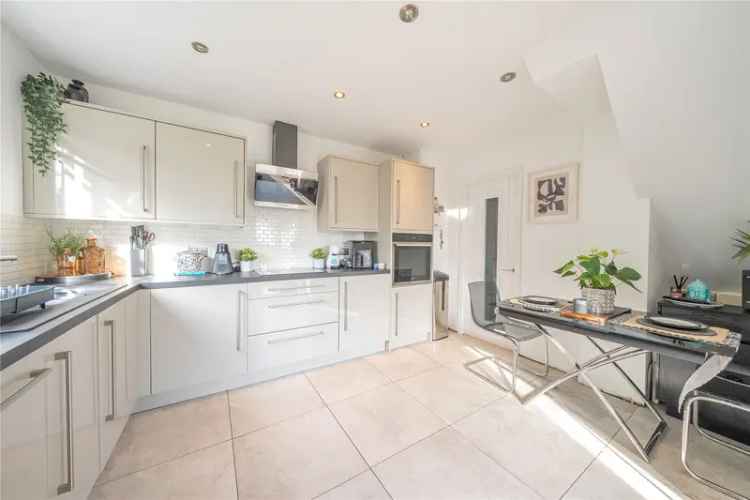 House For Sale in Leeds, England