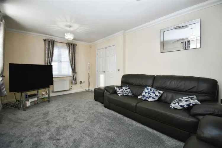 4 bedroom end of terrace house for sale