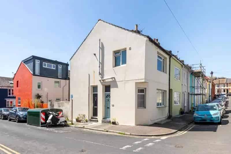 1 Bedroom Apartment for Sale