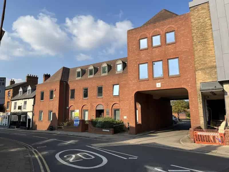 Ground Floor Office Space For Lease