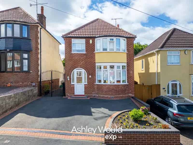 3 Bedroom Detached House for Sale