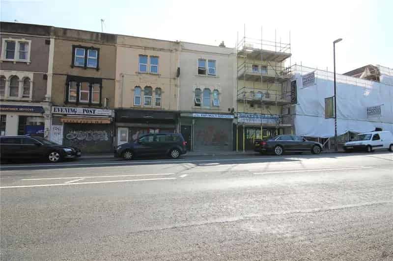 3 Bedroom Maisonette To Rent