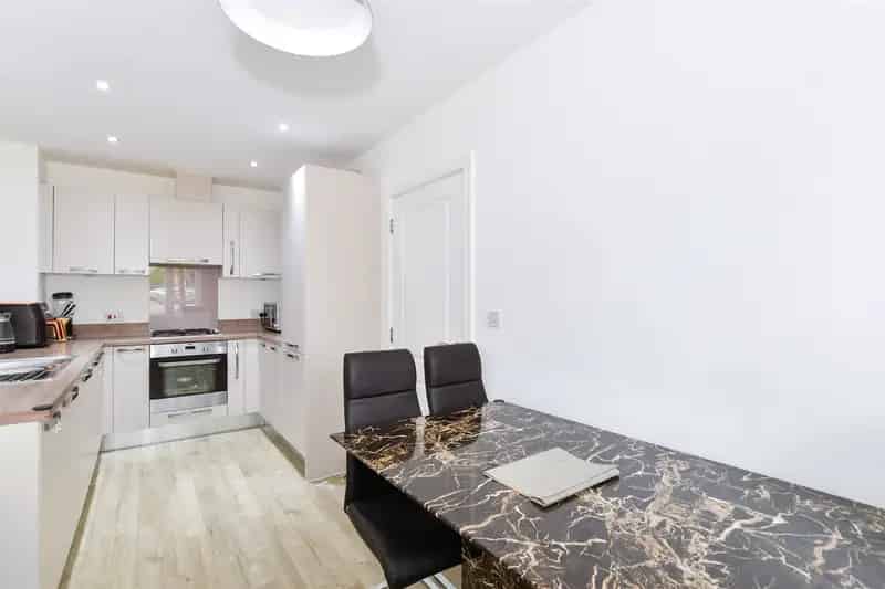 4 Bedroom Townhouse for Sale