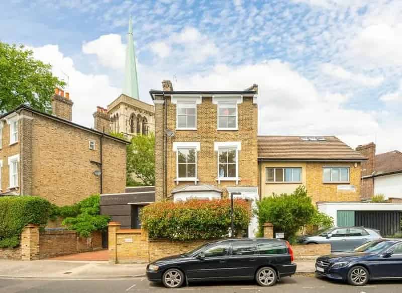 Five Double Bedroom House Victoria Park Village London