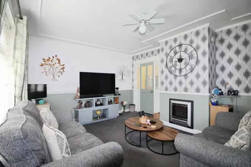 3 bed house for sale
