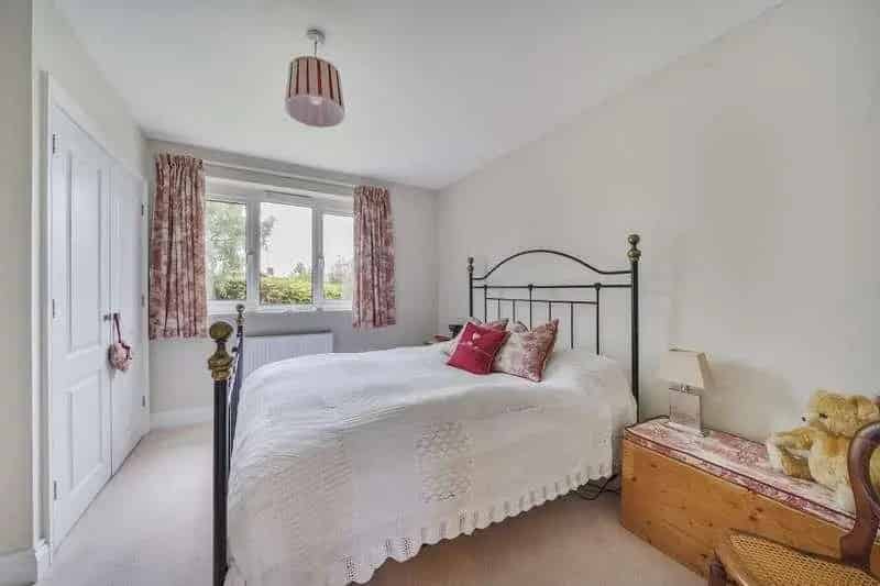 5 Bed Detached House for Sale