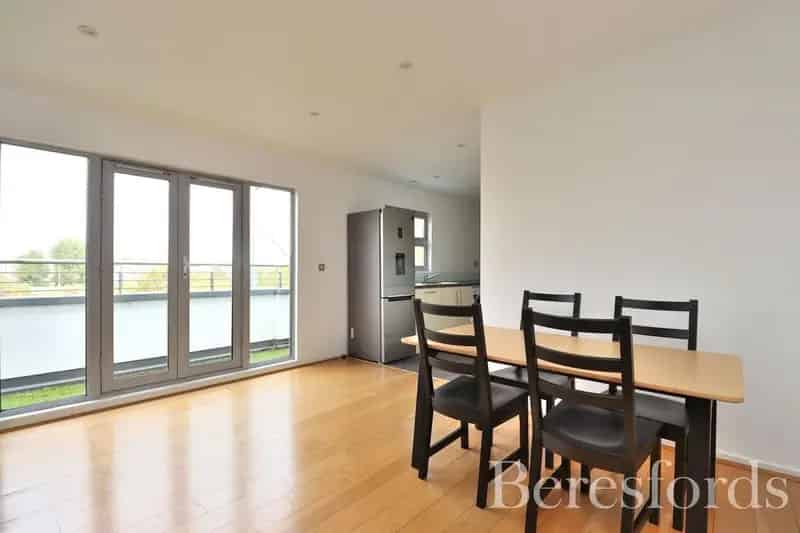 2 Bedroom Apartment for Sale in Essex