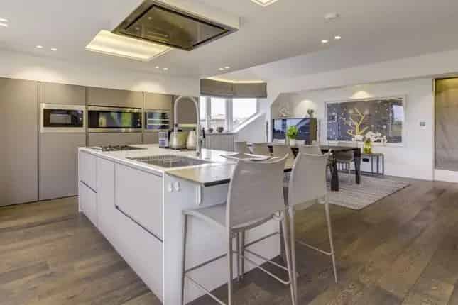 Luxury 3-Bed Penthouse Apartment Hampstead NW3