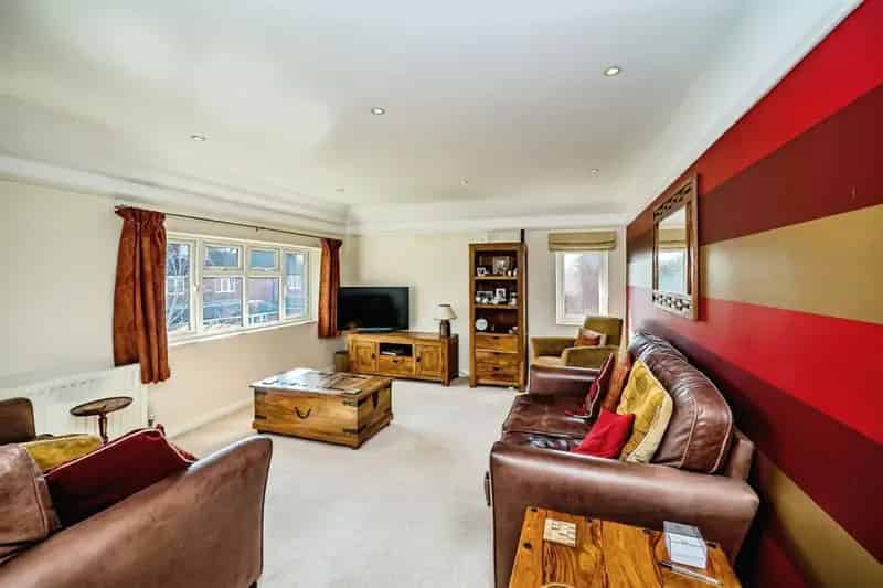 Four Bedroom Detached Home Near Burnham Grammar School
