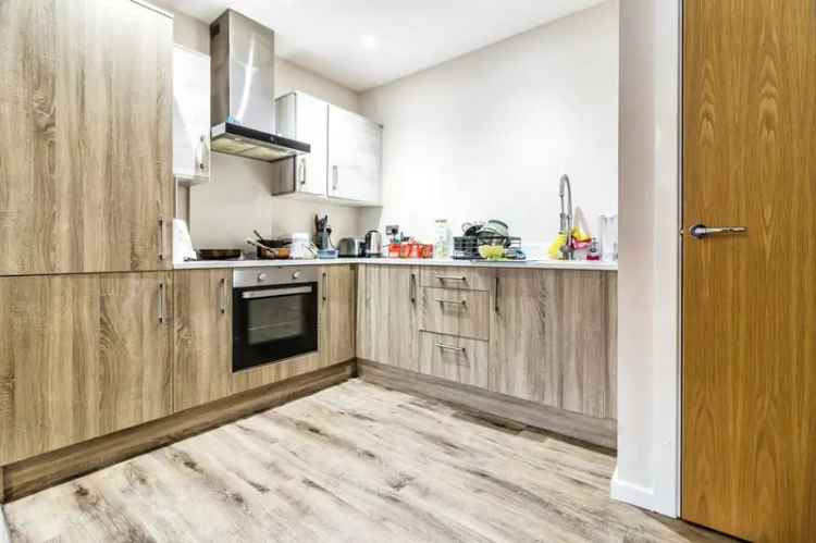 1 Bedroom Flat for Sale Manchester M4 Spacious Top Floor Apartment