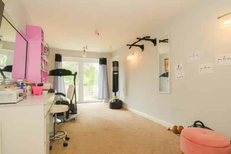 3 Bedroom Extended Semi-Detached House For Sale