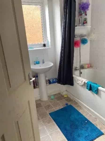 4 Bedroom House Near Schools Quiet Neighborhood Fresh Start