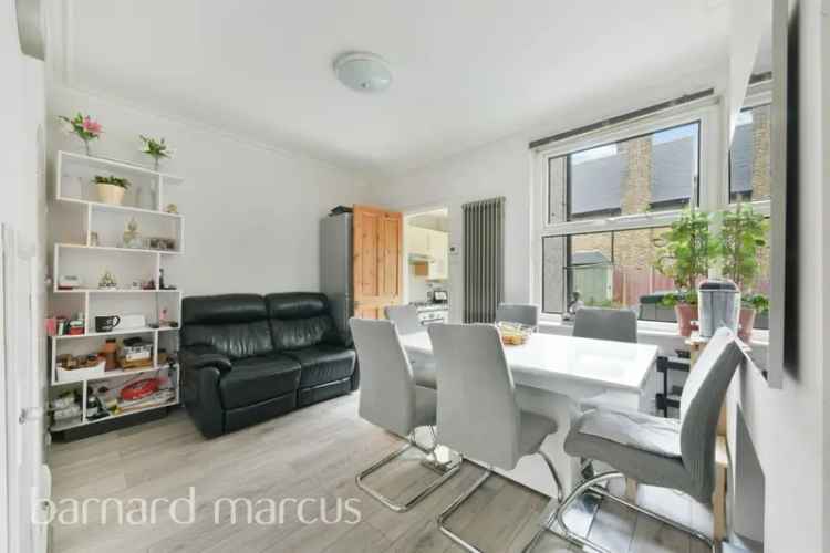 2 Bed Mid-Terraced House Norbury Excellent Transport Links