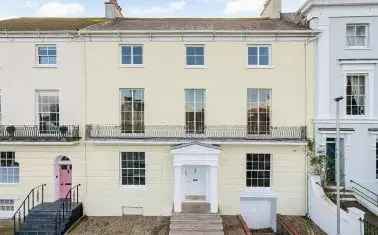 Regency Town House  Original Features Large Garden Dual Occupation Potential