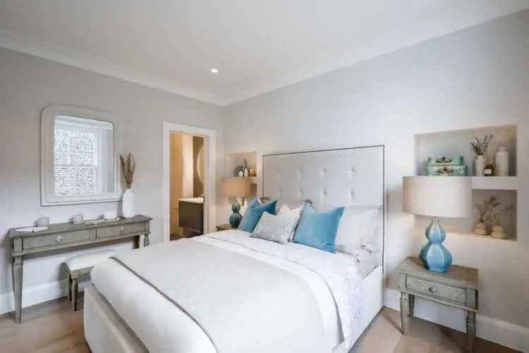 3 Bed Flat for Sale in Notting Hill