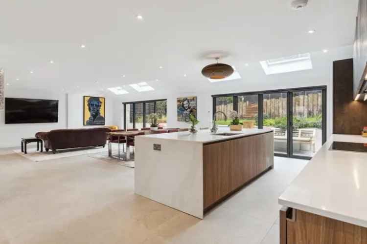 5 Bedroom Detached House for Sale Sandridge St Albans Road