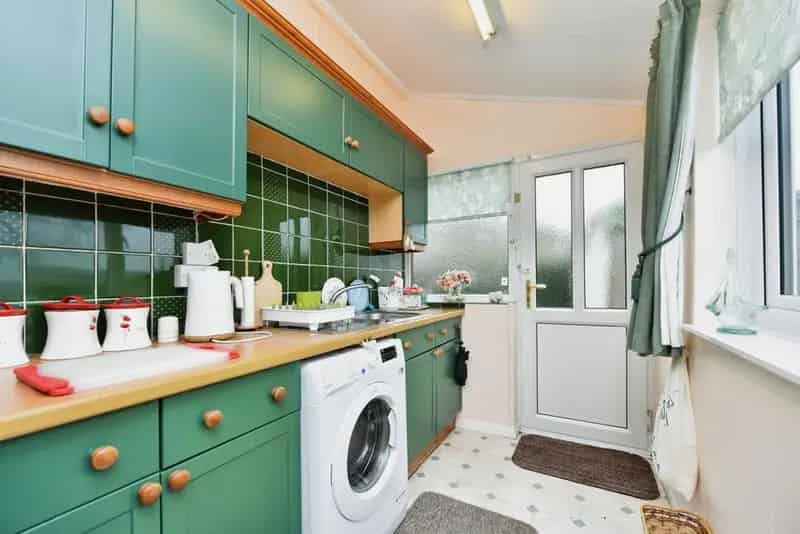 3 Bedroom Detached House For Sale Hasland Derbyshire