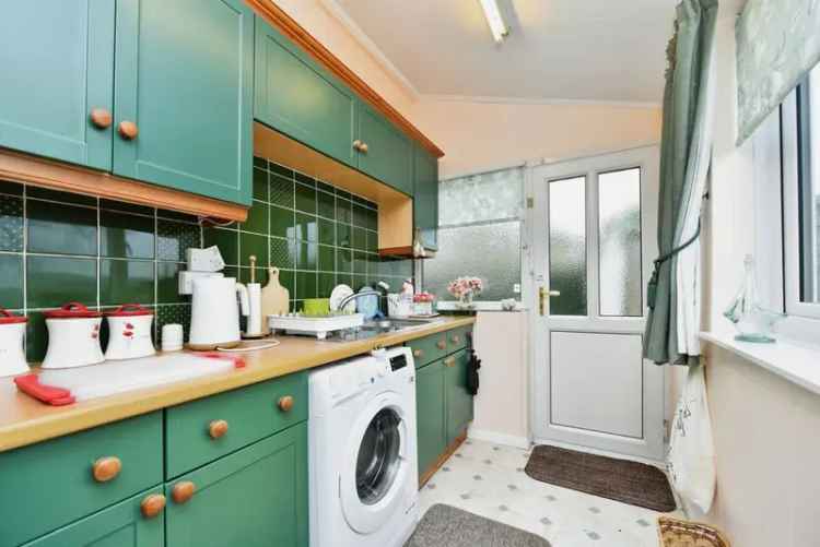 3 Bedroom Detached House For Sale Hasland Derbyshire