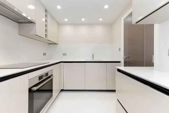 Flat to rent in Finchley Road, London NW3