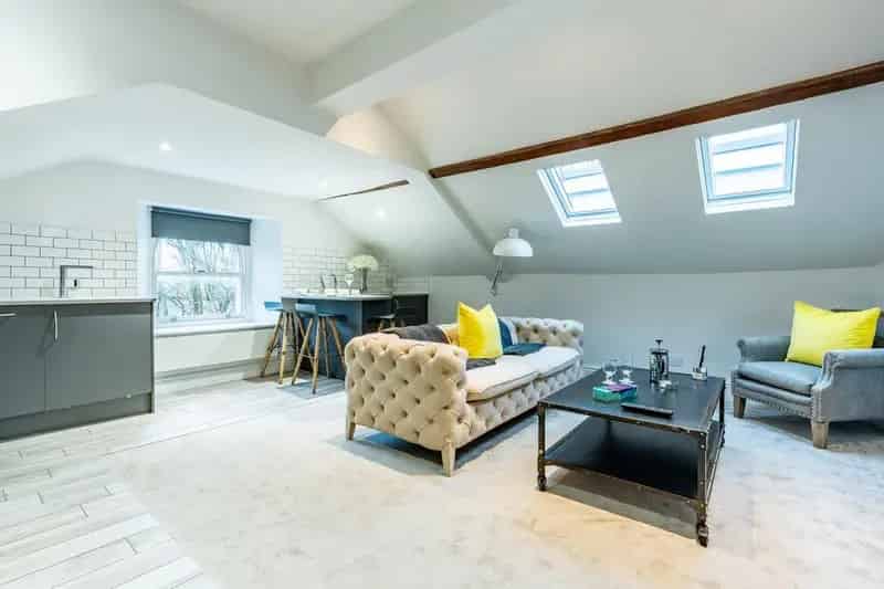 2 Bedroom Flat for Sale