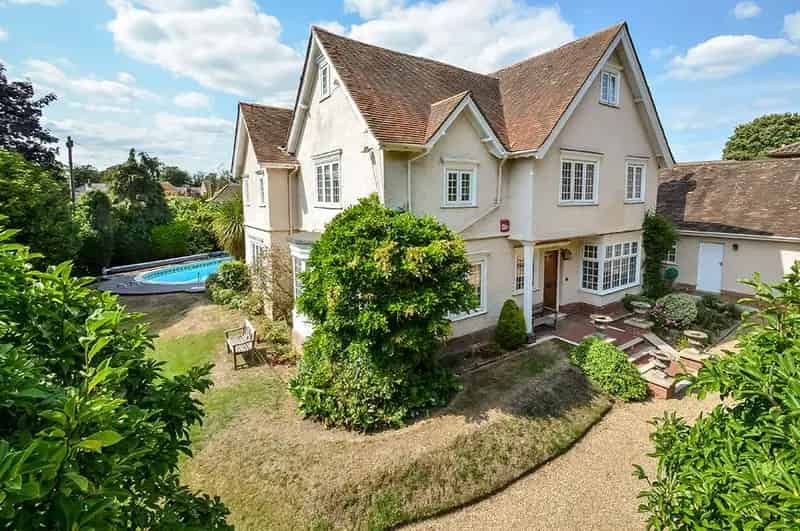 Detached House for sale with 5 bedrooms, Havant, Hampshire