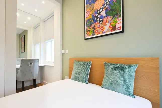 Flat to rent in Hampstead Hill Gardens, London NW3