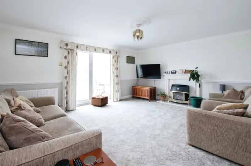 Five Bedroom Chalet Bungalow with Annex Potential