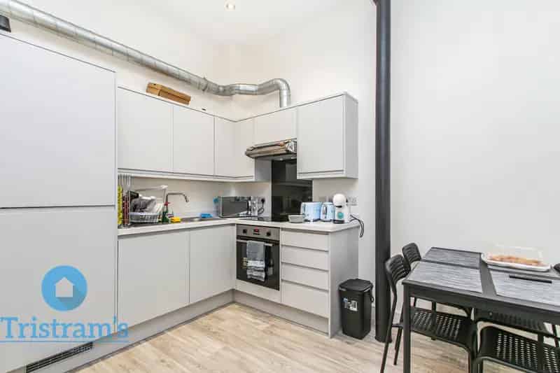1 Bedroom Apartment House to Rent