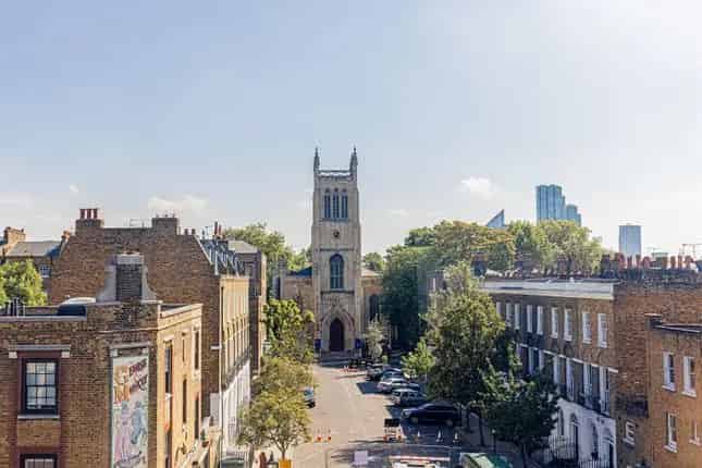 Georgian Terrace House For Sale in London