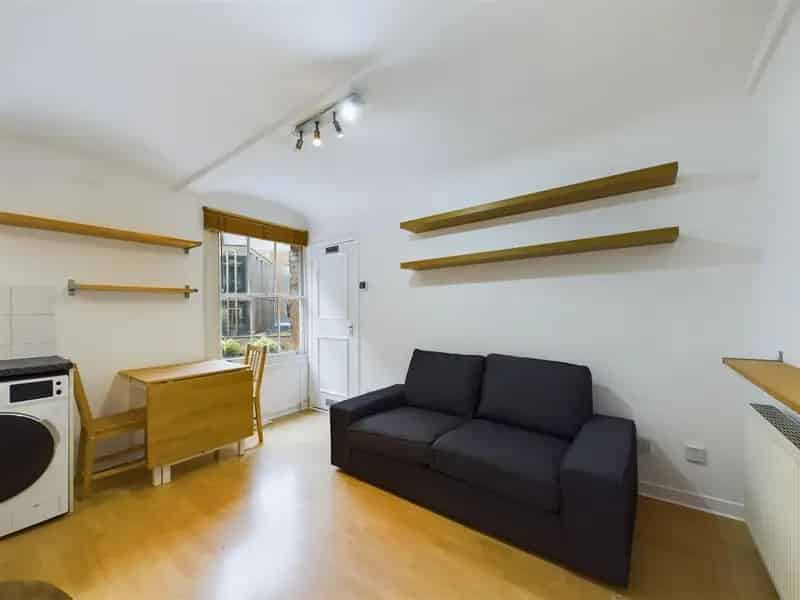 1 Bedroom Apartment near Liverpool Street Station