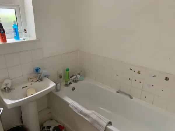 Ground Floor Garden Flat 30 Secs from Centra