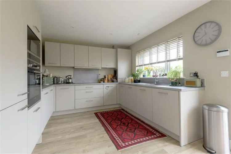 3 Bed House - Semi Detached with 2 Reception Rooms