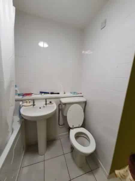 Two Bedroom Ground Floor Flat with Gardens and Renovated Bathroom