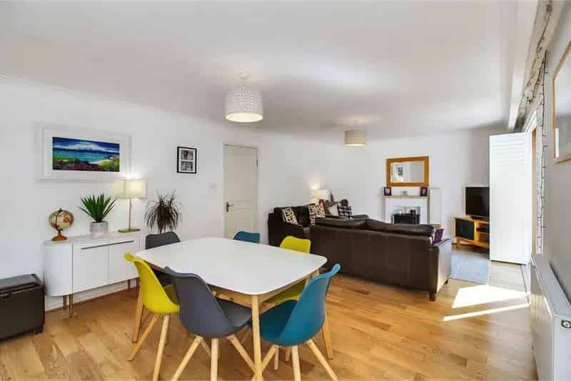 5 Bed Semi-Detached House Cramond 2 Reception Rooms