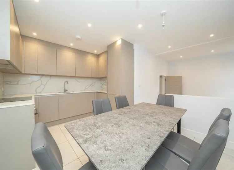 3 Bed Ground Floor Apartment Near Old Street Hoxton