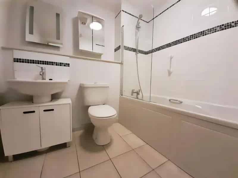2 Bed Flat for Sale Gainsborough Riverside Views Balcony Secure Parking