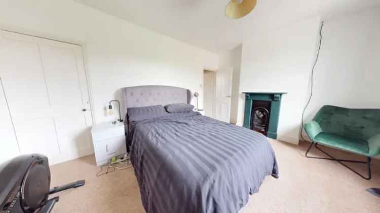 2 Bedroom House For Sale Near Keynsham Town Centre