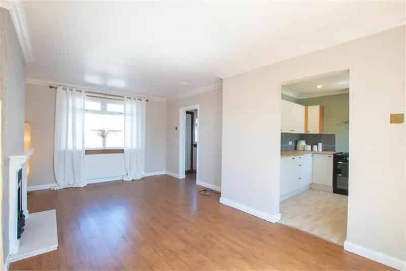 3 Bed Terraced House with 1 Reception Room and Attic Conversion