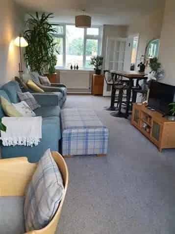 1950s Mid Terrace House 2 Double Bedrooms Large Garden Near Schools