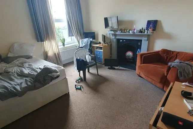 7 Bed House Cathays Cardiff Ideal for Students or Professionals