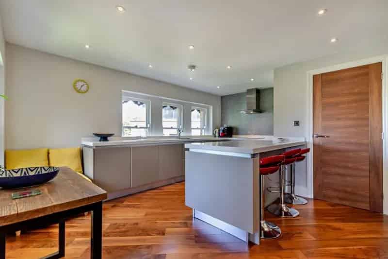 4 Bed Luxury Apartment Harrogate Town Centre Chain Free
