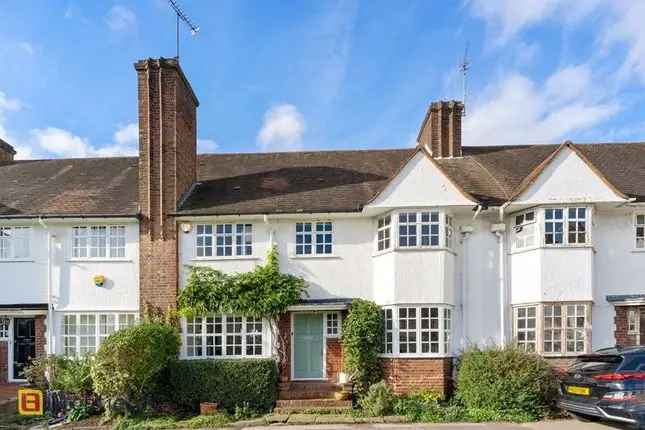 5 Bedroom Grade II Listed House Hampstead Garden Suburb NW11