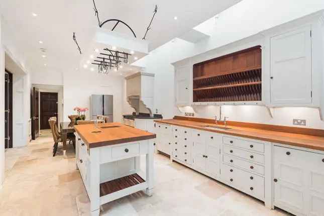 Detached house to rent in Tite Street, London SW3