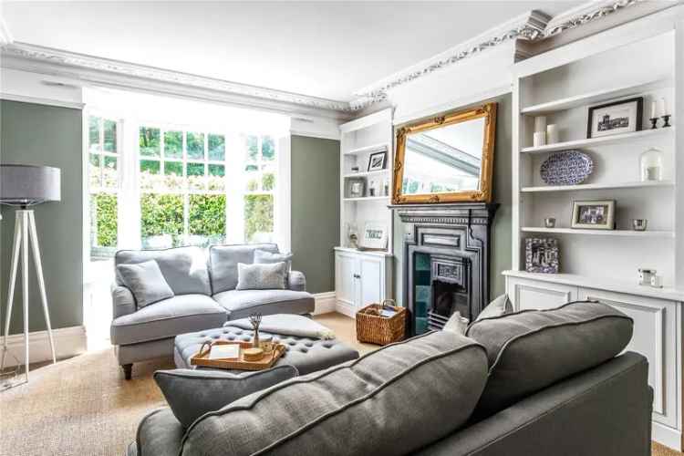 4 Bedroom Detached House for Sale Castle Street Bletchingley