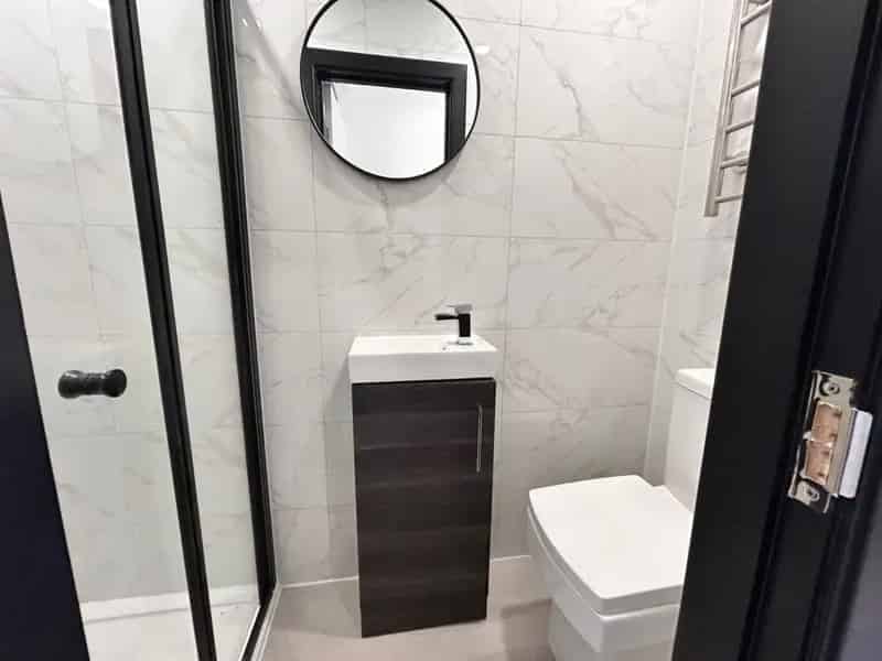 Modern Room to Let in Chatham Bills Included