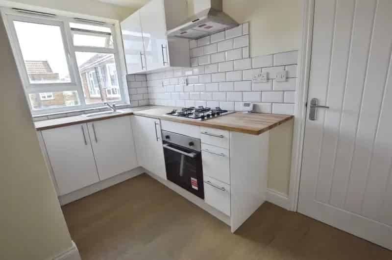 1 Bedroom Flat To Let Mountfield Road