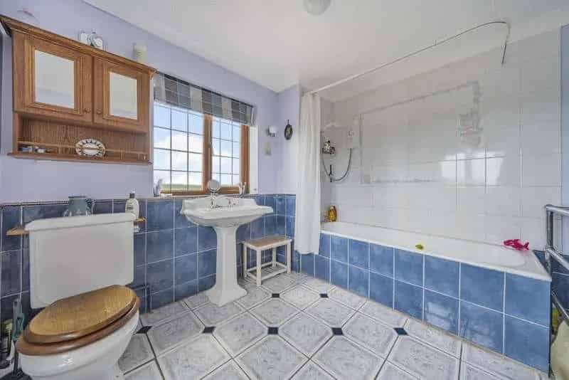5 Bedroom House for Sale in Peaceful Countryside Setting